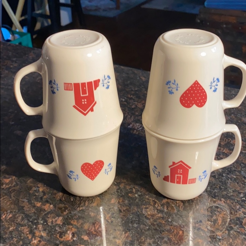 4 Corelle Hometown 10 oz. Mugs